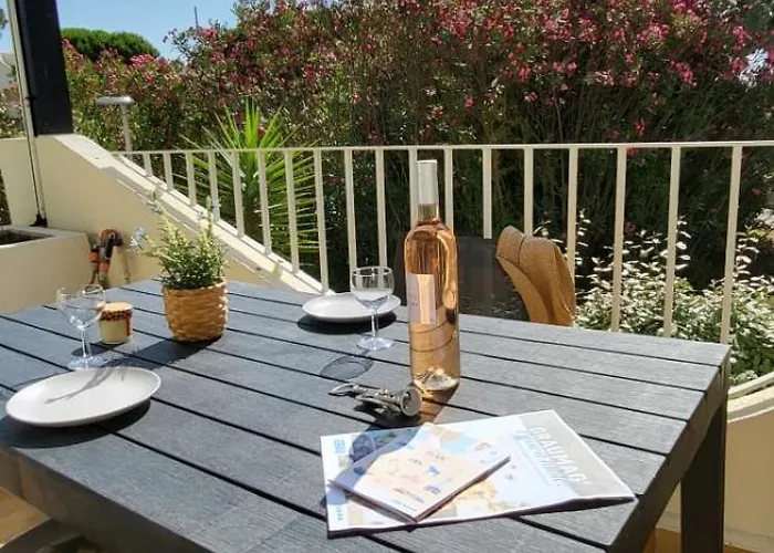 Terrasse 4 Quai Du Port De Plaisance